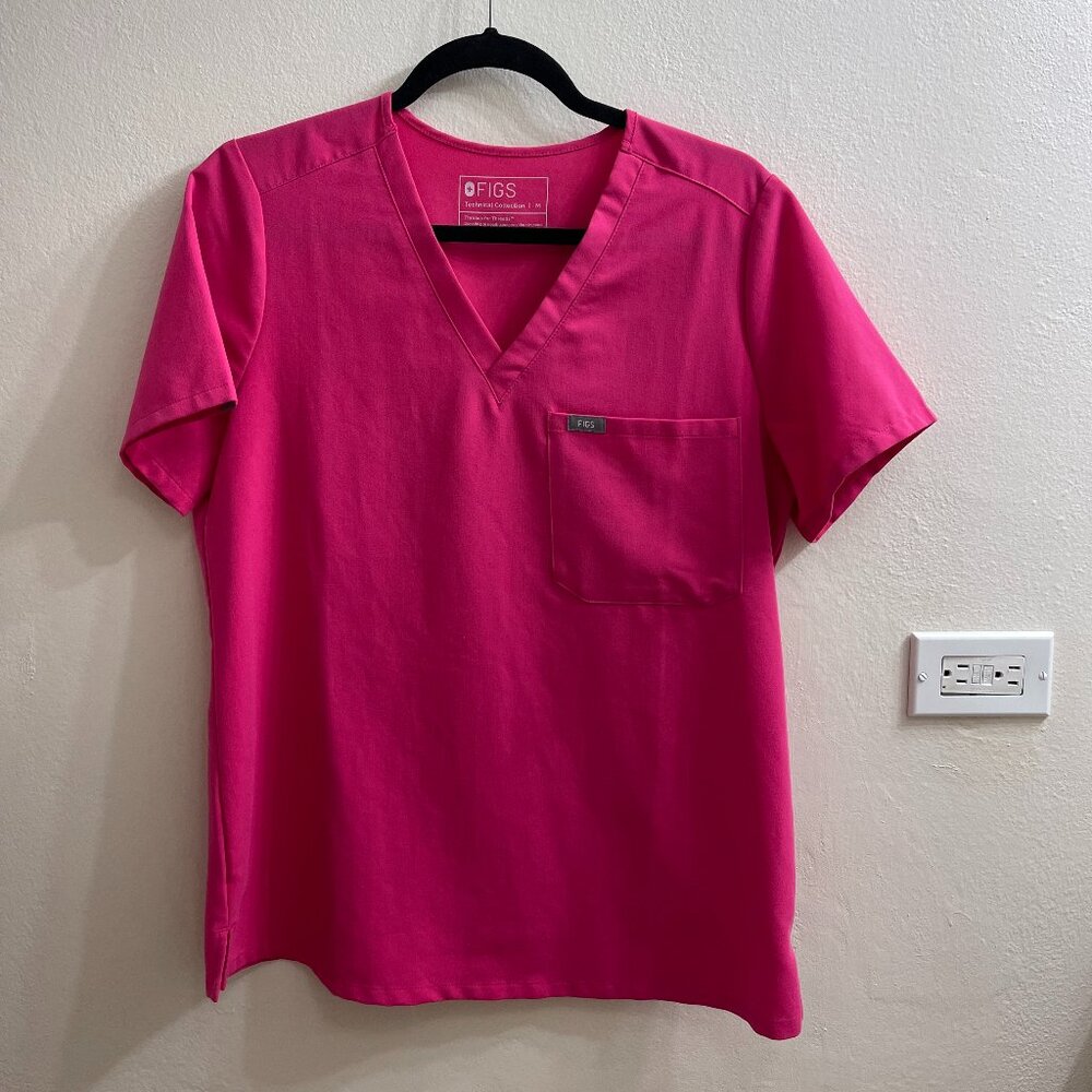 Figs Scrubs: Shocking Pink Catarina Top (Medium)